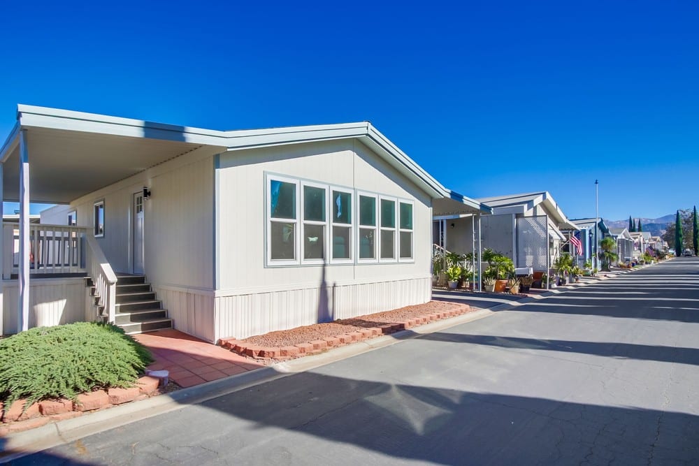 11949 Riverside Dr., Willowbrook, Lakeside,  CA 92040