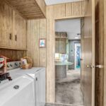 8712 N. Magnolia Ave., Camerons, Santee,  CA 92071