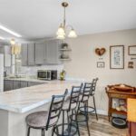 6460 Convoy Ct., Kearney Lodge, San Diego,  CA 92117