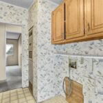 1174 E. Main St., Safari, El Cajon,  CA 92021